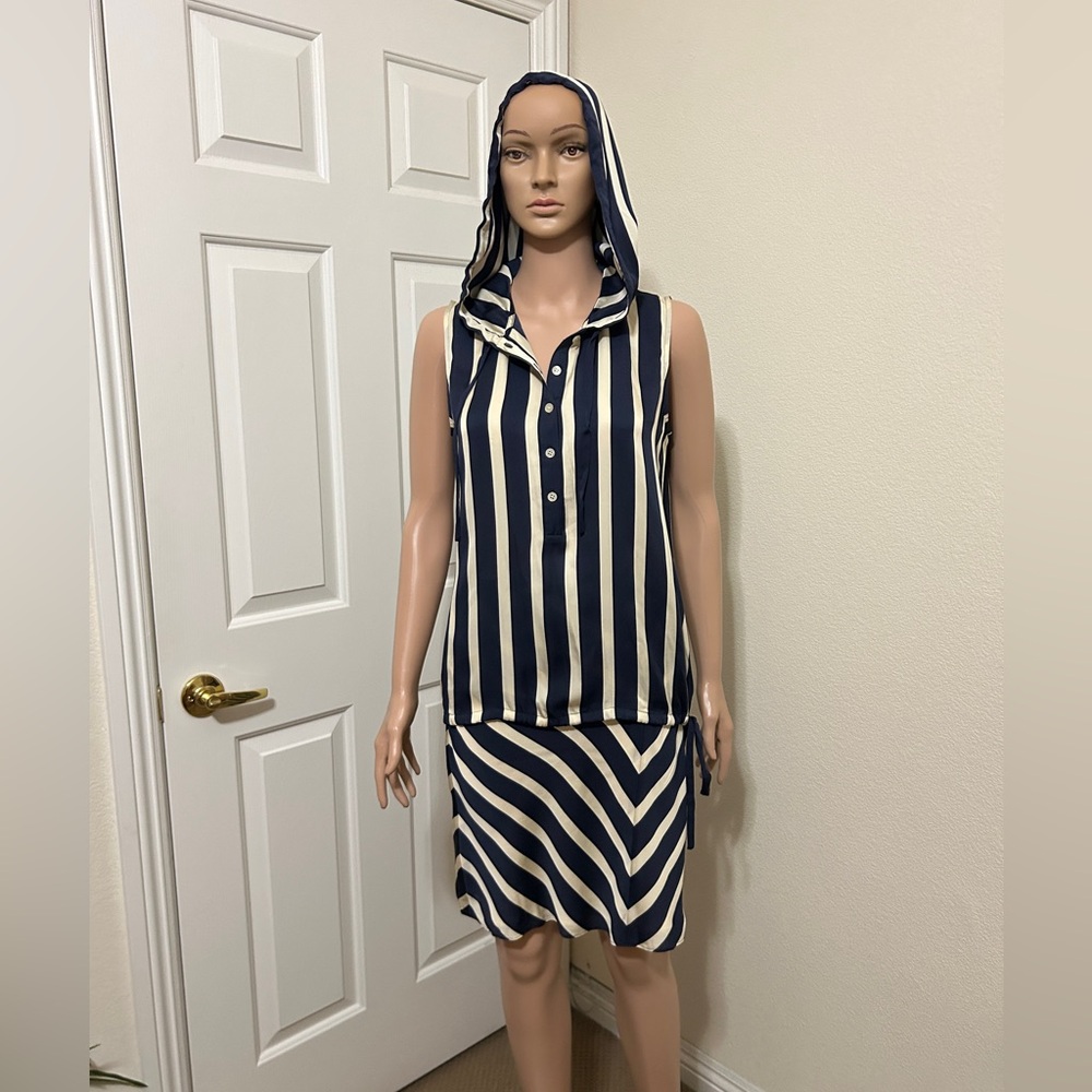 Hilfiger 2pc Navy & Ivory Striped Hooded Sleeveless Top Size 12 & Skirt Size 10